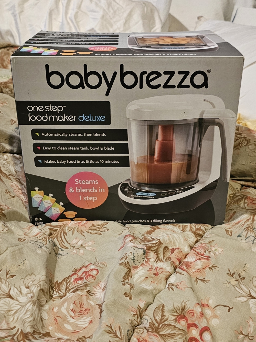 EUC Baby Brezza One Step Food Maker Deluxe - White